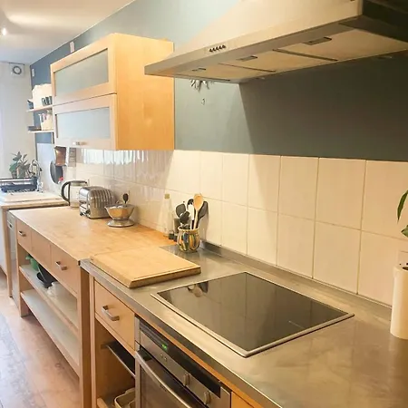 Ninetree Hill One Bedroom Basement Flat Bristol