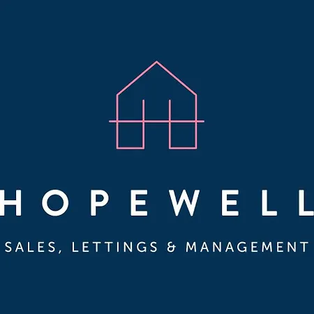 Ninetree Hill One Bedroom Basement Flat Appartement